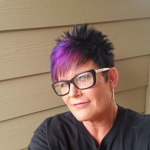 Meet your Posher, Denise